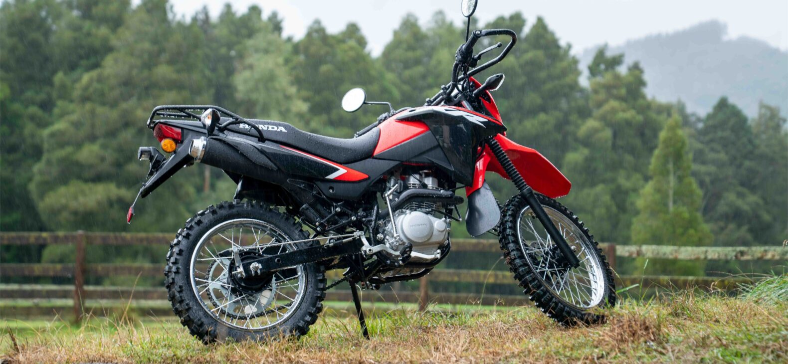 xr150-full-bike-hires Image