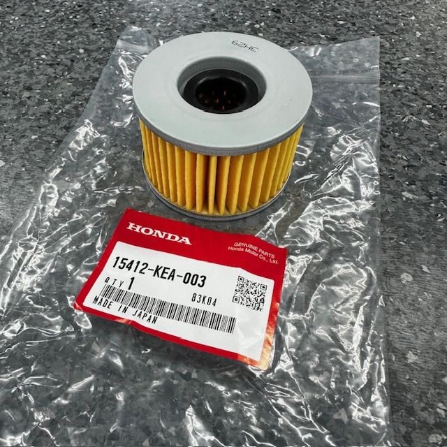 GENUINE HONDA OIL FILTER 15412-KEA-003 (early TRX Automatic SXS700) Image