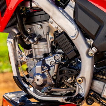 BIG BORE/SHORT STROKE Image