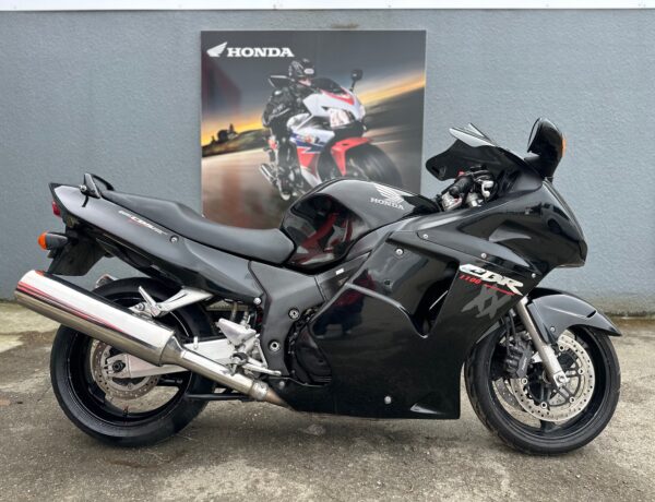 1996 Honda CBR1100XX Blackbird Image